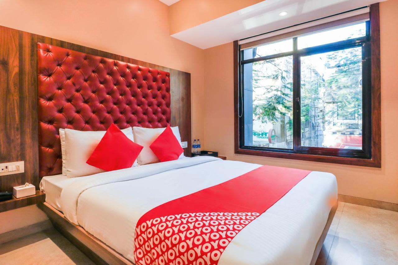 Oyo 70475 Hotel Sea Breeze Mumbai Exterior photo